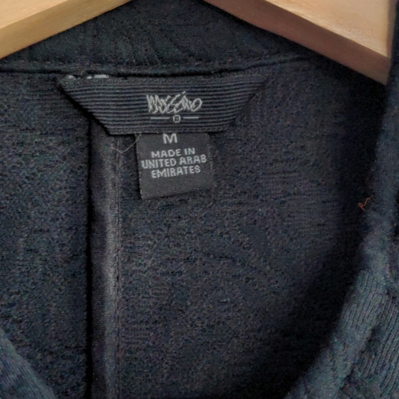 Textured Jacket - Picture 2 of 7